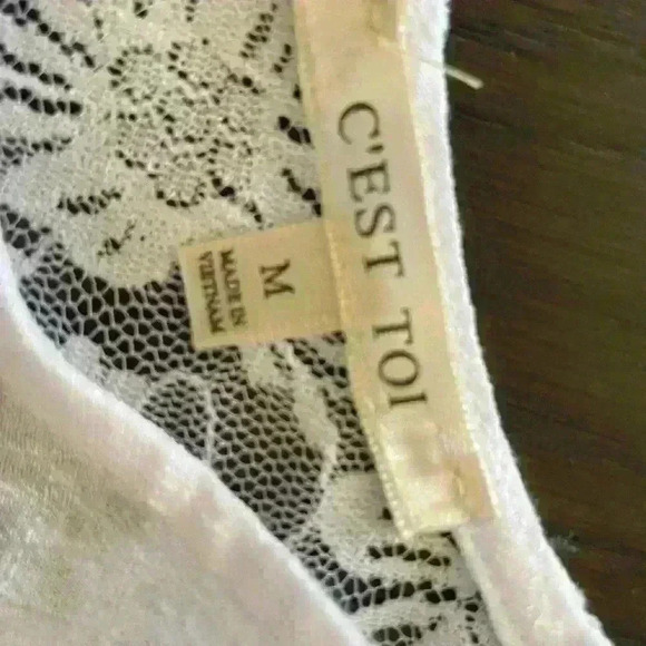 C’estT01, Size Medium White Lace and Cotton Sleeveless top - Picture 4 of 6
